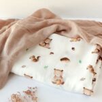 Set de 2 muselinas de bambú Ositos y erizos