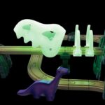 Circuito de madera aventura ferroviaria dinosaurios Hape - Imagen 4