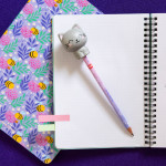 Lápiz Antiestrés Kitty «Be Curious» - Squeezies - Imagen 2