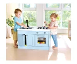 Cocinita Deluxe con fregadero con agua corriente de Hape - Imagen 4